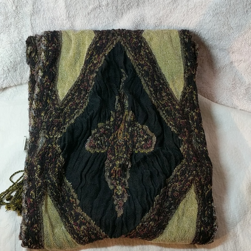 Scarf - Picture 3 of 4